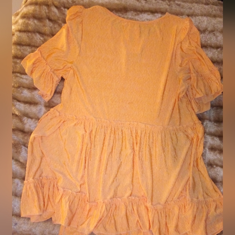 Ladies blouse - Picture 2 of 3